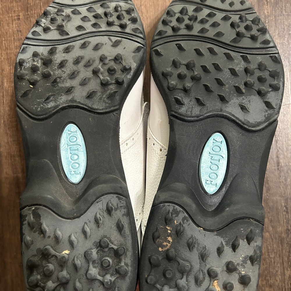 FootJoy GreenJoys White Kiltie Golf Shoes - Picture 4 of 6